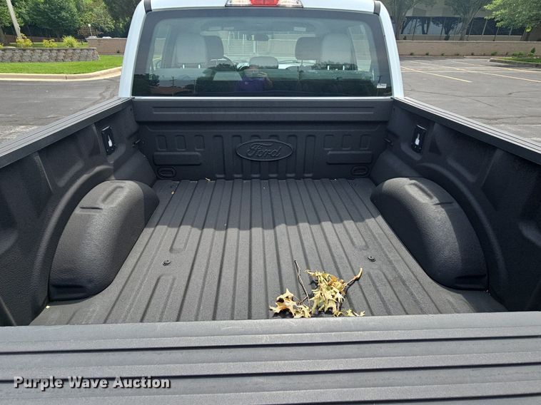 image for item DR3381 2016 Ford F150 XL  SuperCrew pickup truck