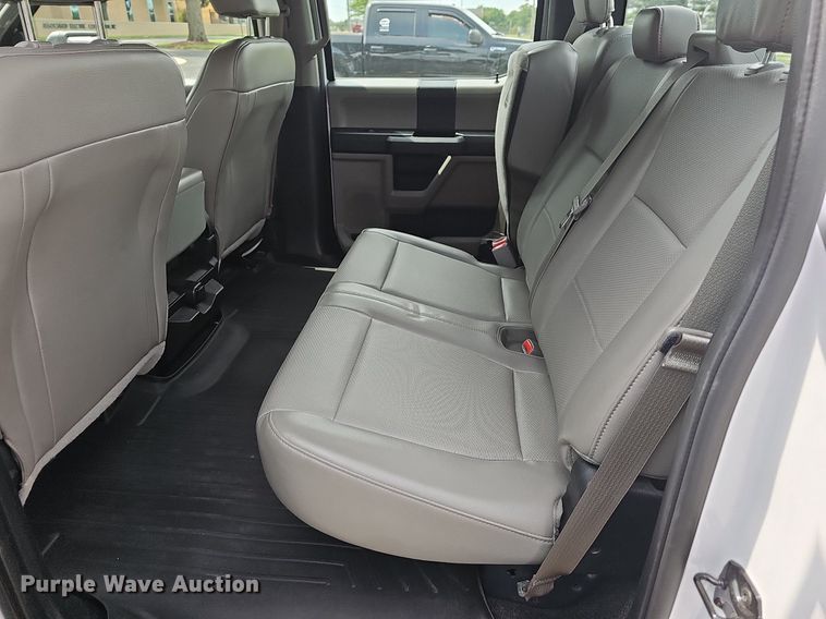 image for item DR3381 2016 Ford F150 XL  SuperCrew pickup truck