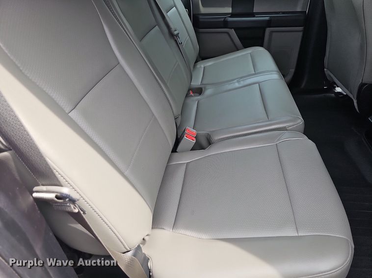 image for item DR3381 2016 Ford F150 XL  SuperCrew pickup truck