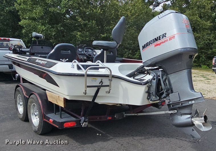 image for item DR3384 1996 Ranger 492VS  boat