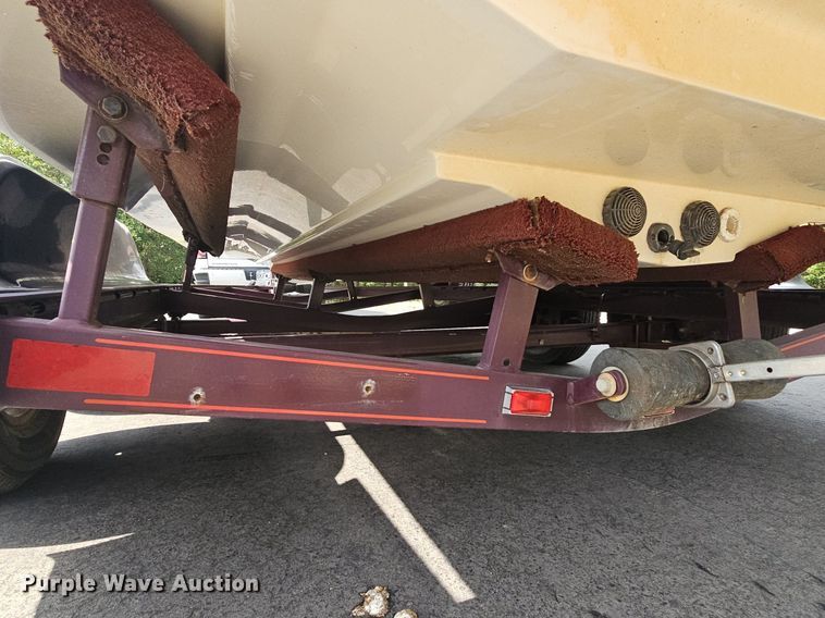 image for item DR3384 1996 Ranger 492VS  boat