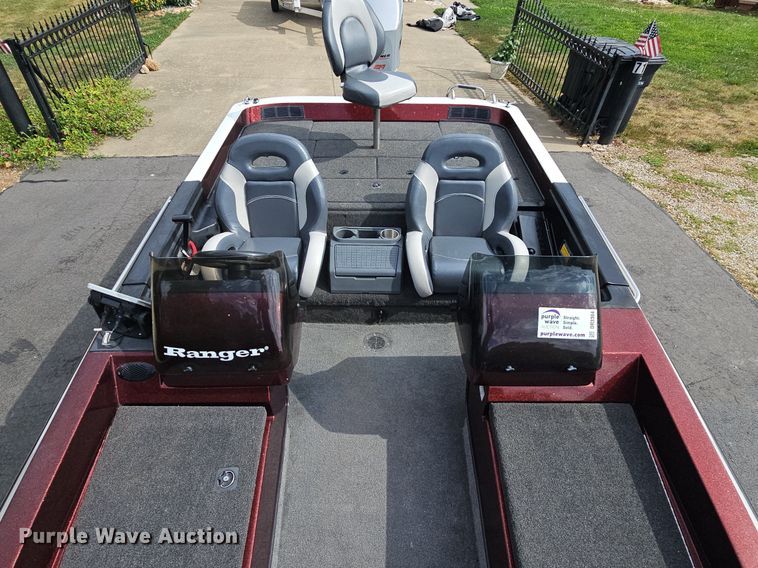 image for item DR3384 1996 Ranger 492VS  boat