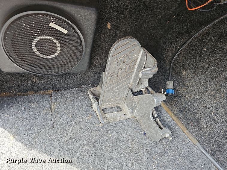 image for item DR3384 1996 Ranger 492VS  boat