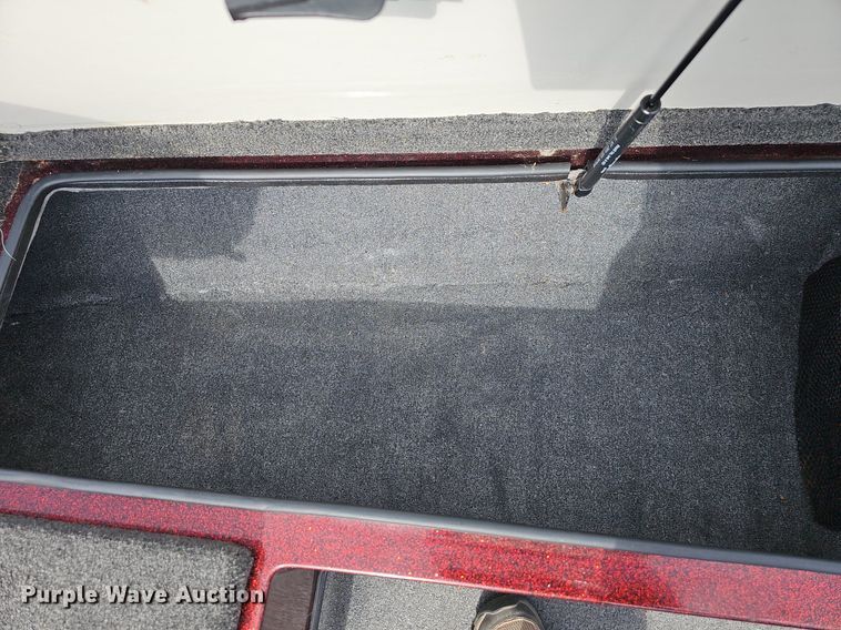 image for item DR3384 1996 Ranger 492VS  boat