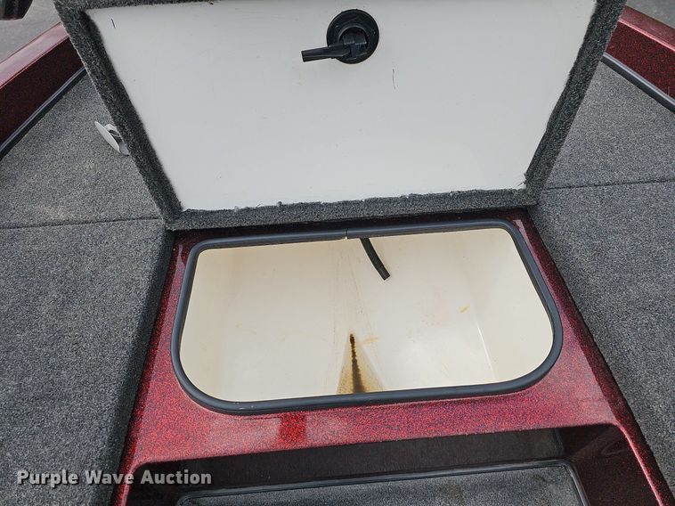 image for item DR3384 1996 Ranger 492VS  boat