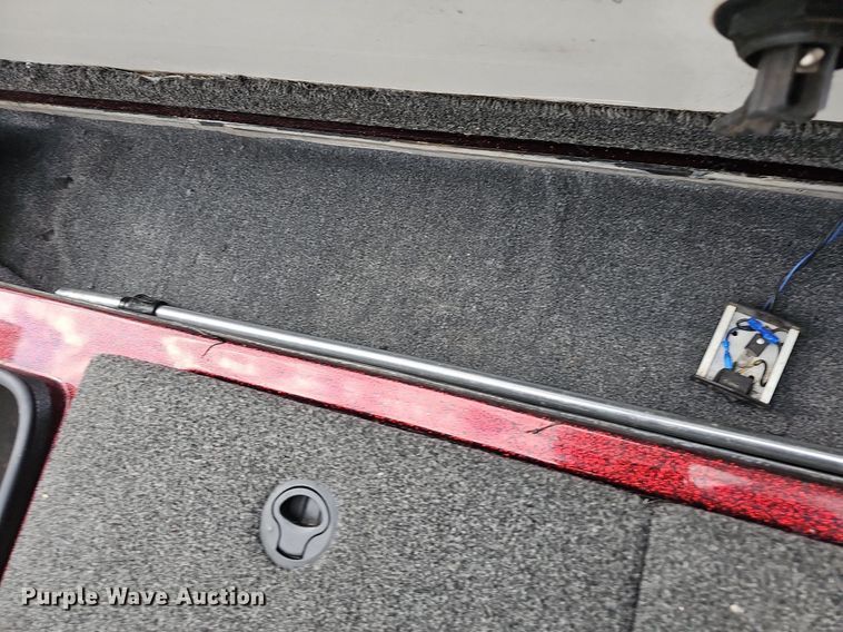 image for item DR3384 1996 Ranger 492VS  boat