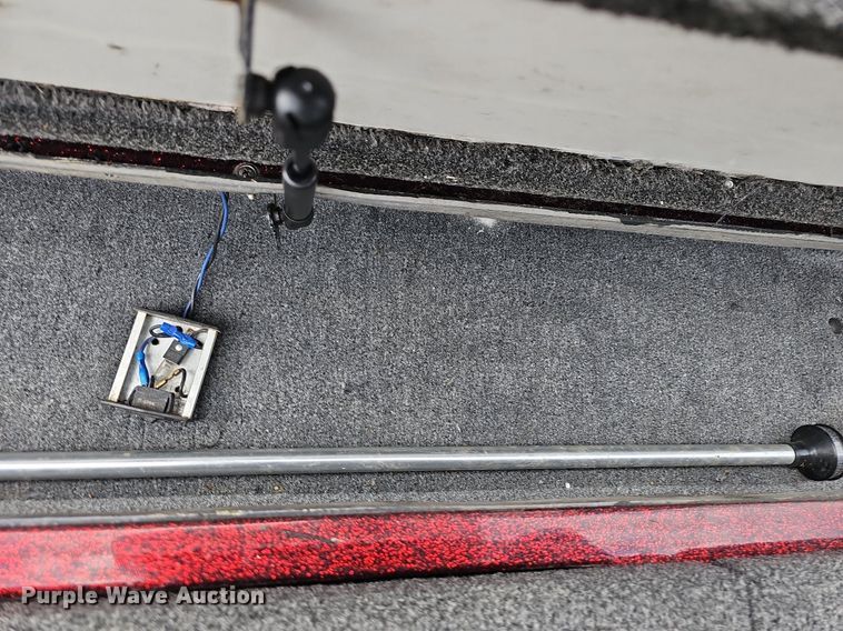 image for item DR3384 1996 Ranger 492VS  boat