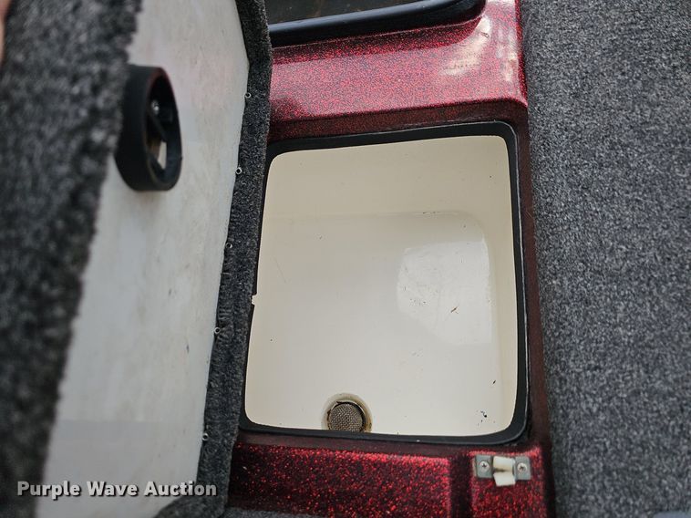 image for item DR3384 1996 Ranger 492VS  boat