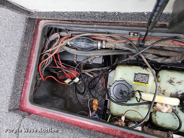 image for item DR3384 1996 Ranger 492VS  boat