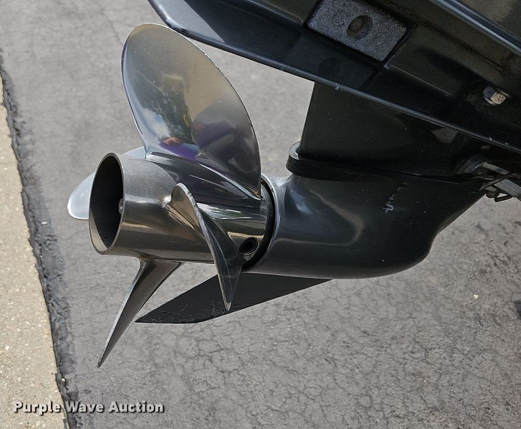 image for item DR3384 1996 Ranger 492VS  boat