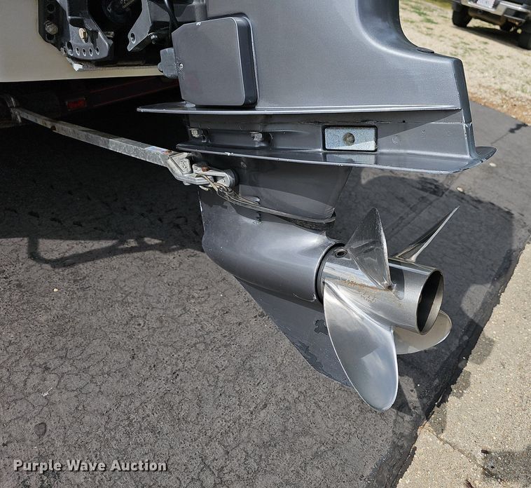 image for item DR3384 1996 Ranger 492VS  boat