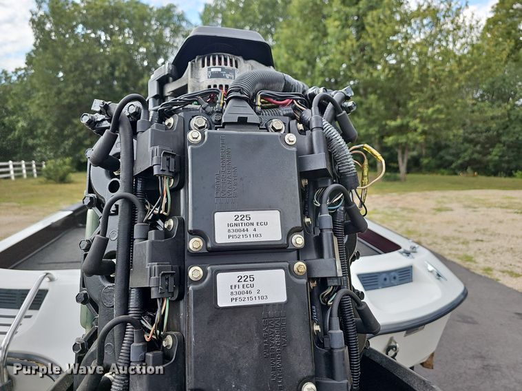 image for item DR3384 1996 Ranger 492VS  boat