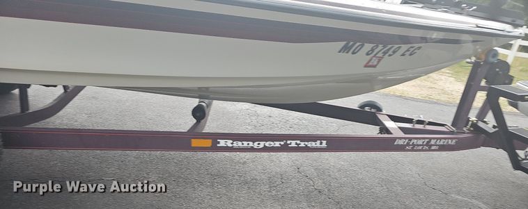 image for item DR3384 1996 Ranger 492VS  boat