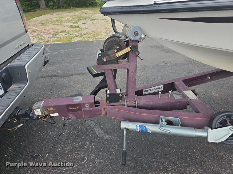 image for item DR3384 1996 Ranger 492VS  boat