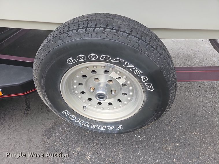 image for item DR3384 1996 Ranger 492VS  boat