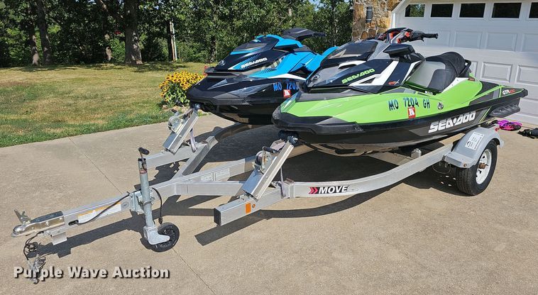 image for item DR3385 (2) personal watercraft