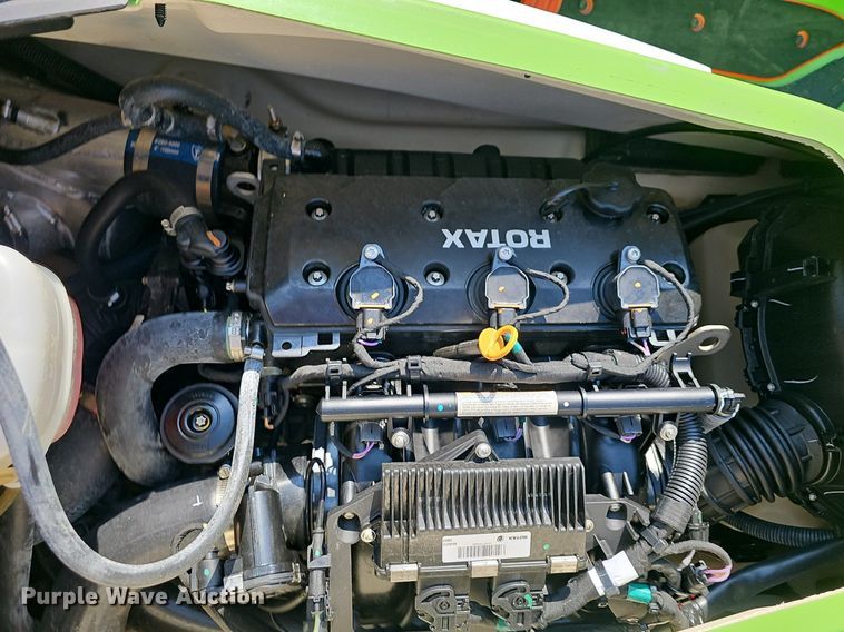 image for item DR3385 (2) personal watercraft