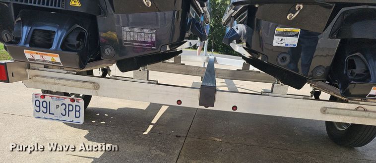 image for item DR3385 (2) personal watercraft