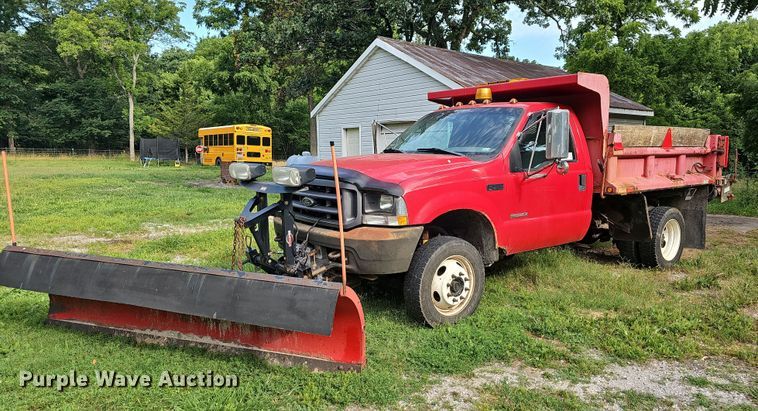 image for item DR3407 2003 Ford F550  dump truck