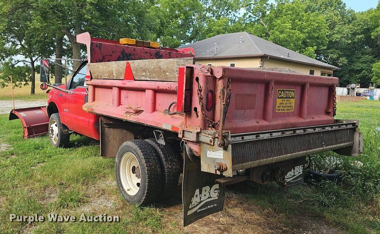 image for item DR3407 2003 Ford F550  dump truck