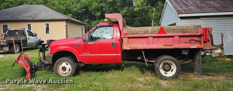 image for item DR3407 2003 Ford F550  dump truck
