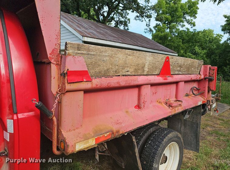 image for item DR3407 2003 Ford F550  dump truck