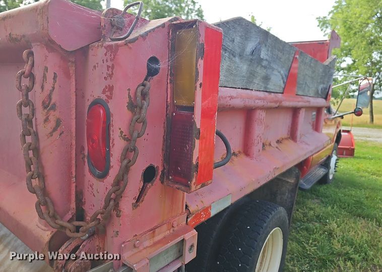 image for item DR3407 2003 Ford F550  dump truck