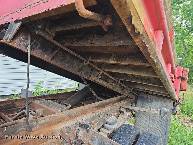 image for item DR3407 2003 Ford F550  dump truck