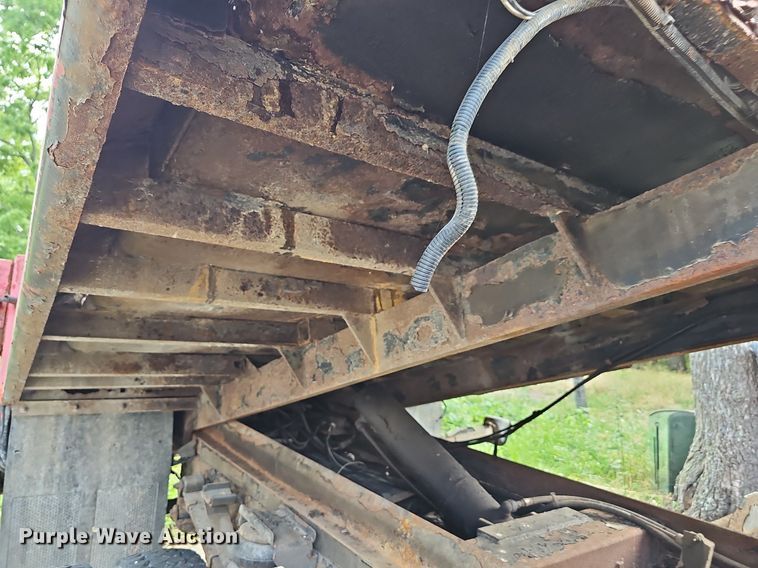 image for item DR3407 2003 Ford F550  dump truck