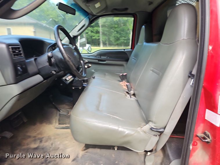 image for item DR3407 2003 Ford F550  dump truck