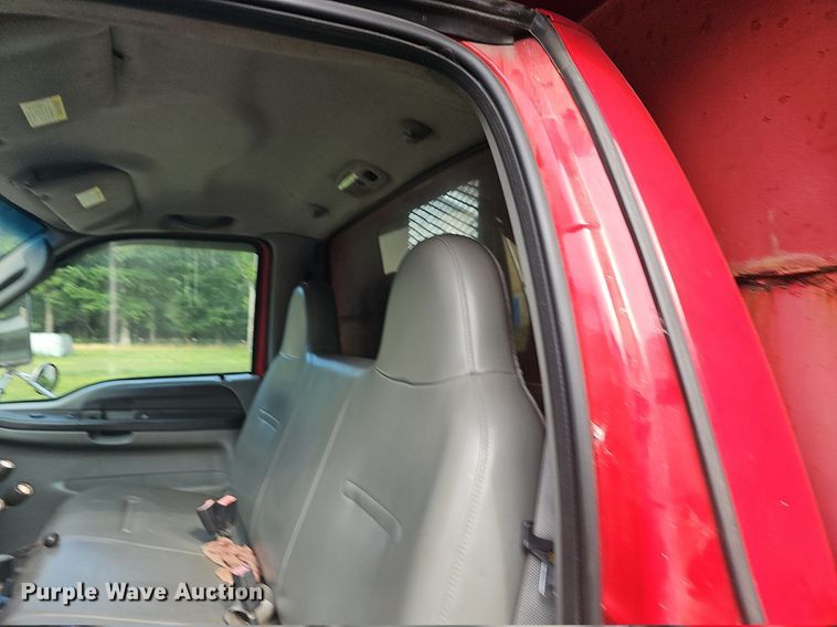 image for item DR3407 2003 Ford F550  dump truck