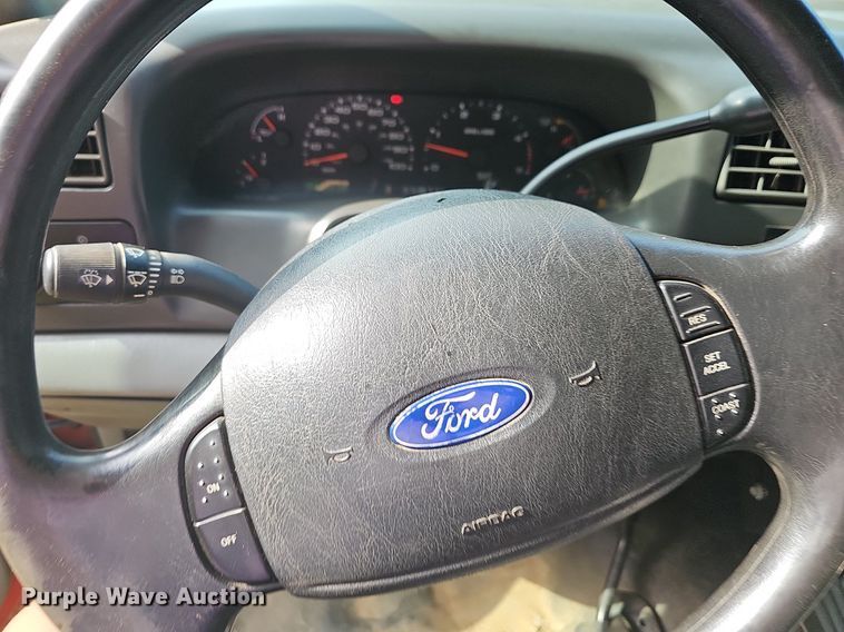 image for item DR3407 2003 Ford F550  dump truck