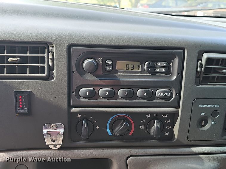 image for item DR3407 2003 Ford F550  dump truck