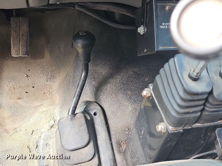 image for item DR3407 2003 Ford F550  dump truck