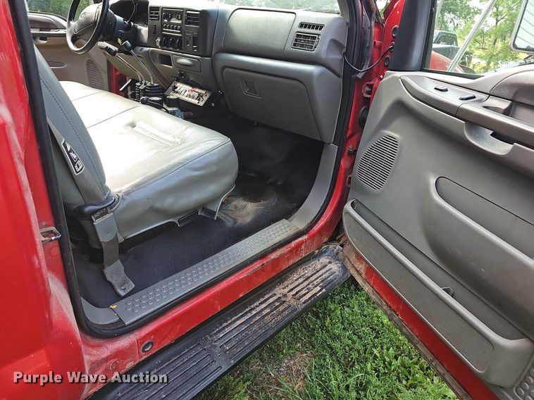 image for item DR3407 2003 Ford F550  dump truck