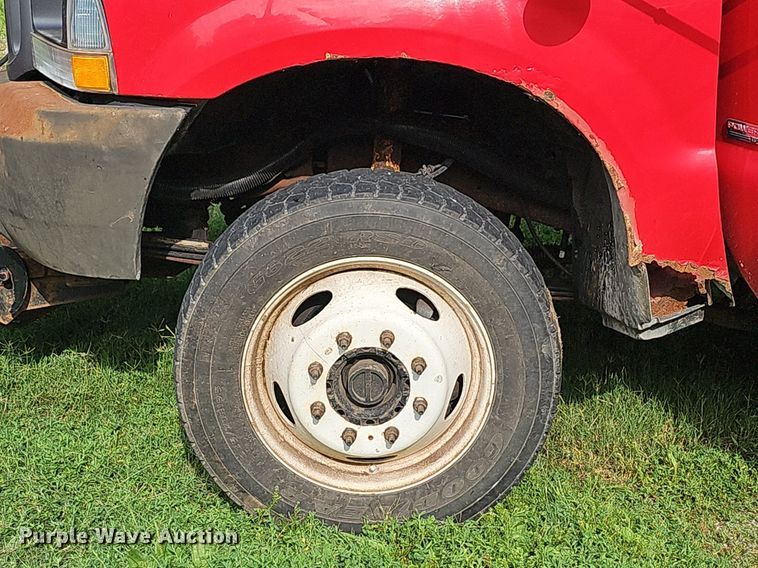 image for item DR3407 2003 Ford F550  dump truck