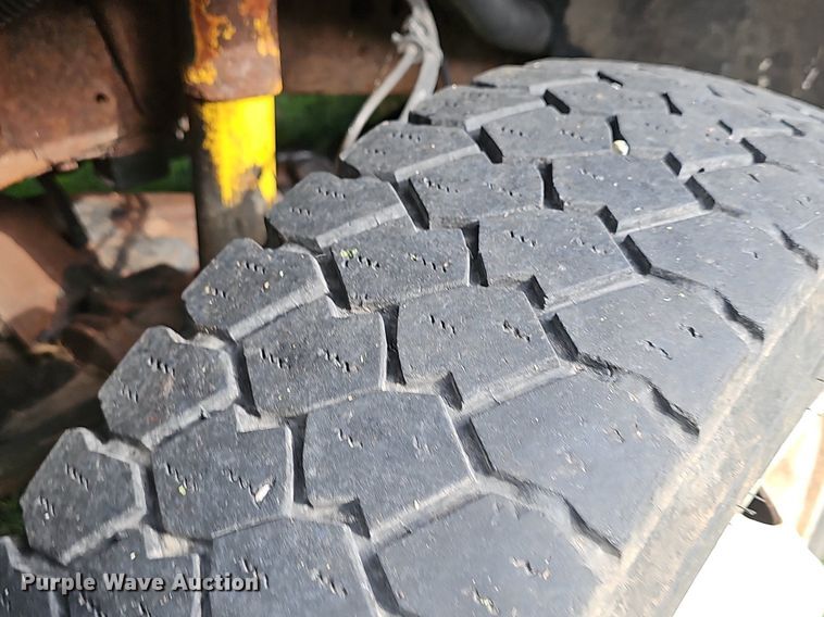 image for item DR3407 2003 Ford F550  dump truck