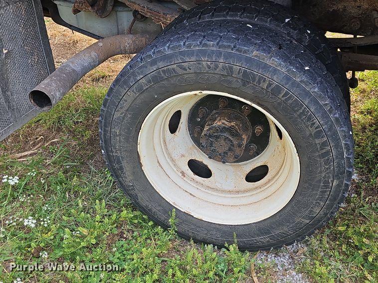 image for item DR3407 2003 Ford F550  dump truck