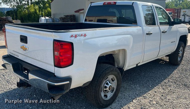 image for item II9209 2016 Chevrolet Silverado 2500HD  Double Cab pickup truck
