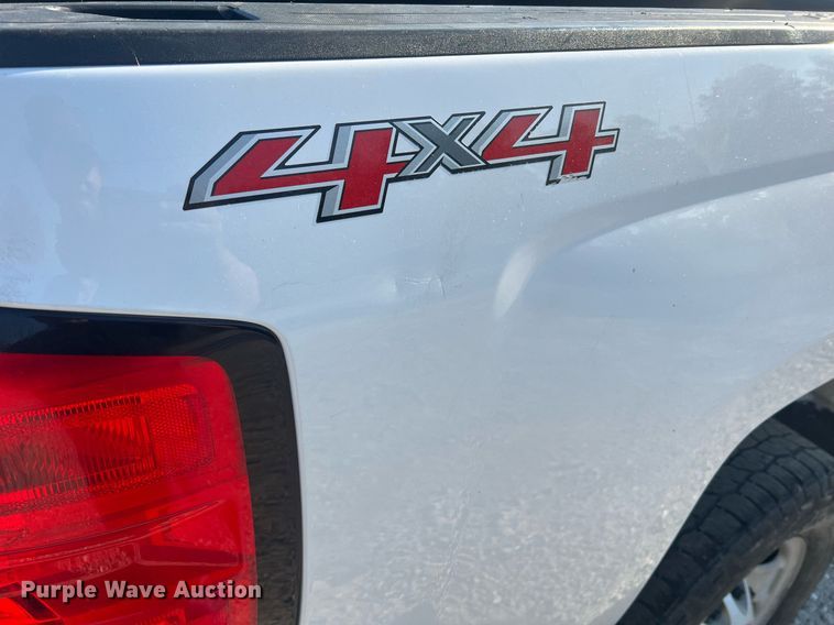 image for item II9209 2016 Chevrolet Silverado 2500HD  Double Cab pickup truck