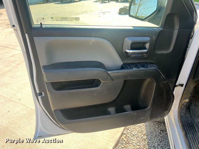 image for item II9209 2016 Chevrolet Silverado 2500HD  Double Cab pickup truck