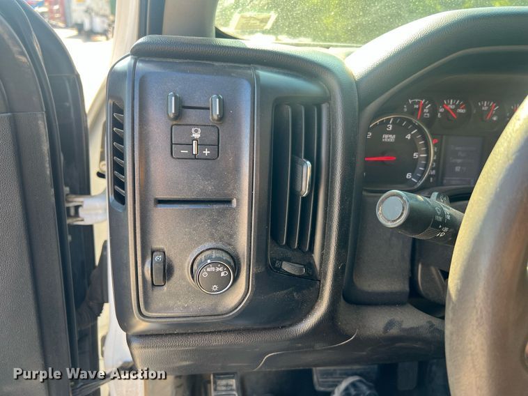 image for item II9209 2016 Chevrolet Silverado 2500HD  Double Cab pickup truck