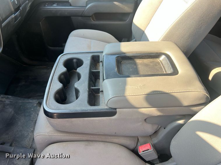 image for item II9209 2016 Chevrolet Silverado 2500HD  Double Cab pickup truck