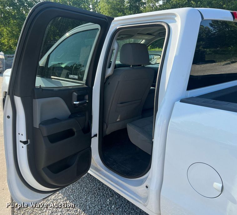 image for item II9209 2016 Chevrolet Silverado 2500HD  Double Cab pickup truck