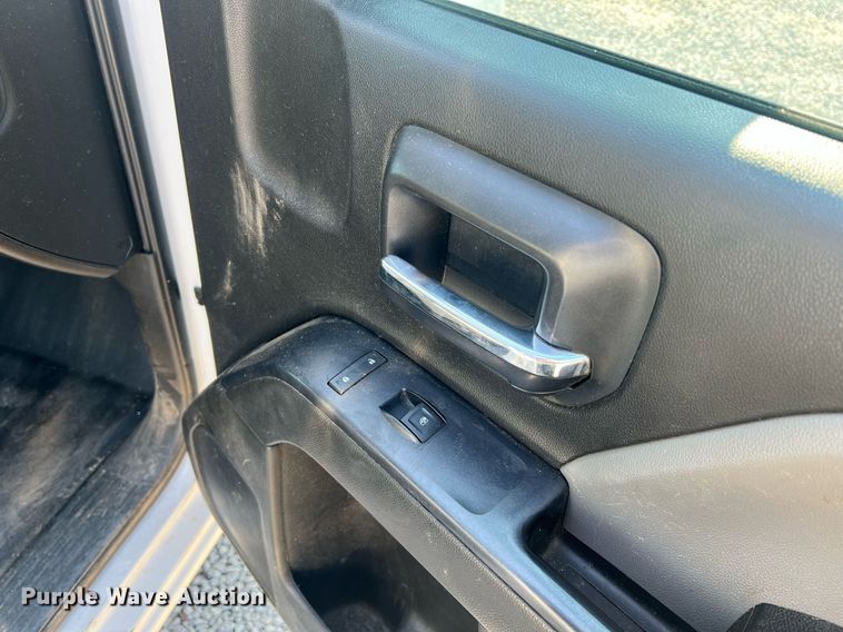 image for item II9209 2016 Chevrolet Silverado 2500HD  Double Cab pickup truck