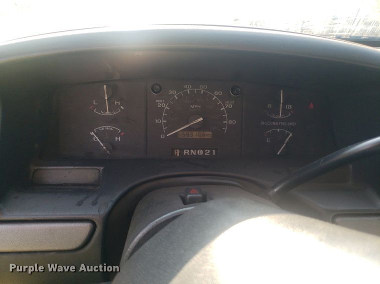 image for item IP9326 1995 Ford F350 XL  Crew Cab pickup truck