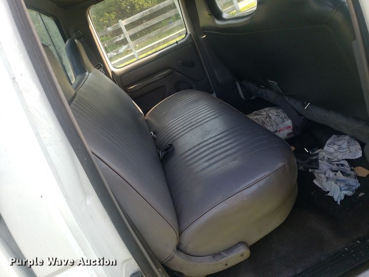 image for item IP9326 1995 Ford F350 XL  Crew Cab pickup truck