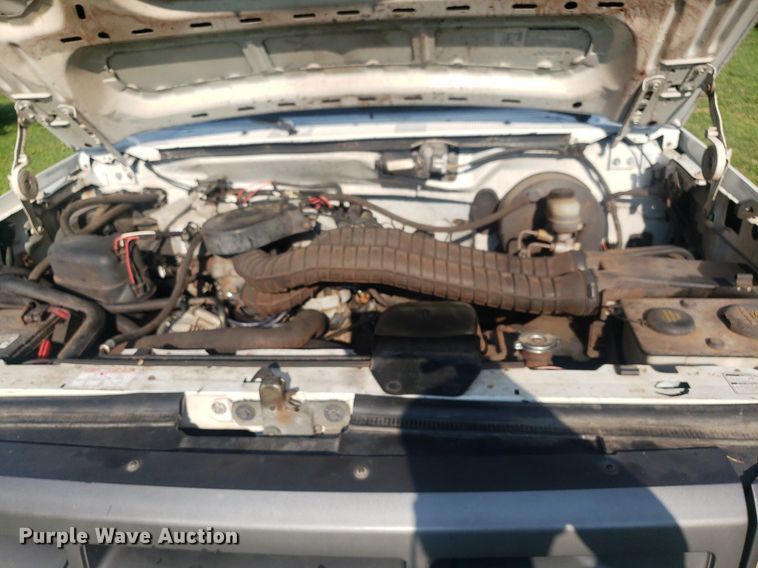 image for item IP9326 1995 Ford F350 XL  Crew Cab pickup truck