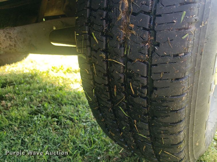 image for item IP9326 1995 Ford F350 XL  Crew Cab pickup truck