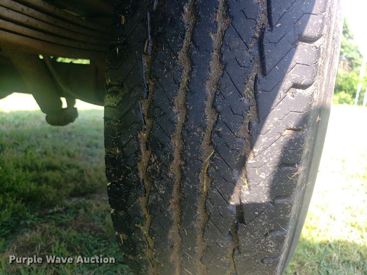 image for item IP9326 1995 Ford F350 XL  Crew Cab pickup truck